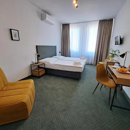 Hotel Legie-2