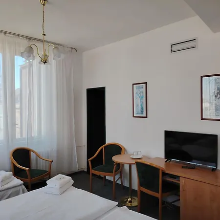 Hotel Legie-2